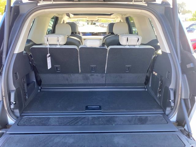 New 2025 Lincoln Navigator Reserve image 25