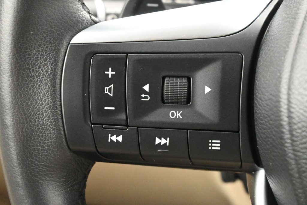 Used 2023 INFINITI QX60 Luxe w/ Cargo Package FWD image 7