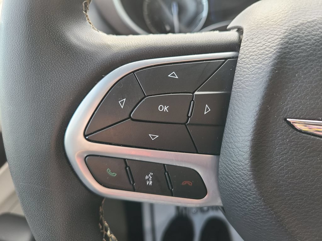 Used 2023 Chrysler Voyager LX FWD image 26