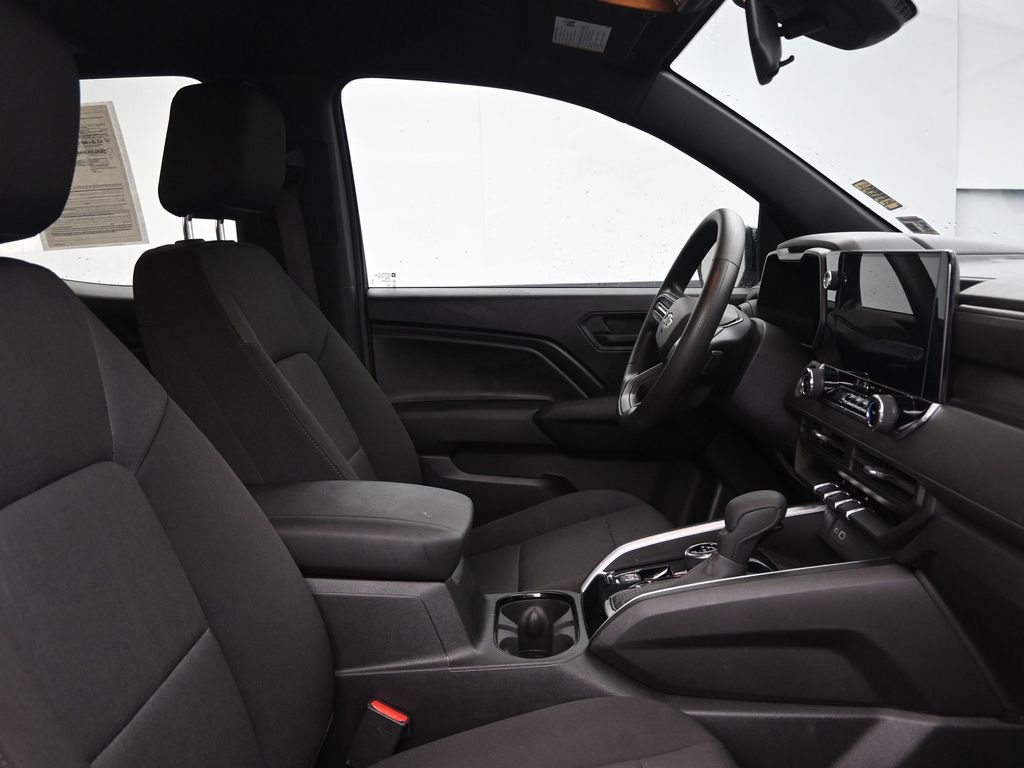 Used 2024 Chevrolet Colorado Trail Boss w/ Technology Package image 10
