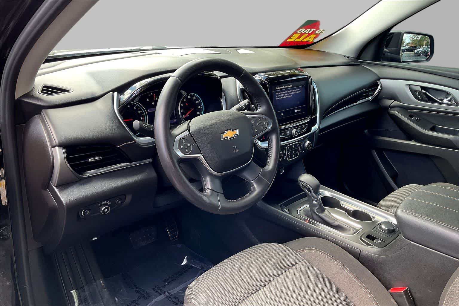 Used 2021 Chevrolet Traverse LT FWD image 14