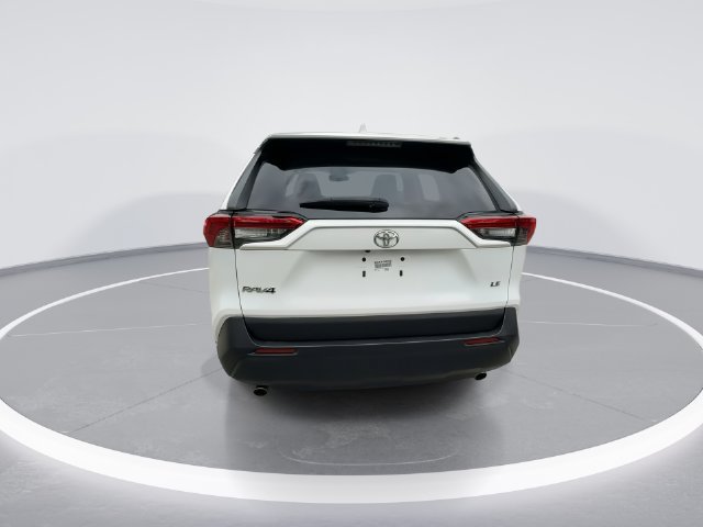 Used 2022 Toyota RAV4 LE FWD image 7