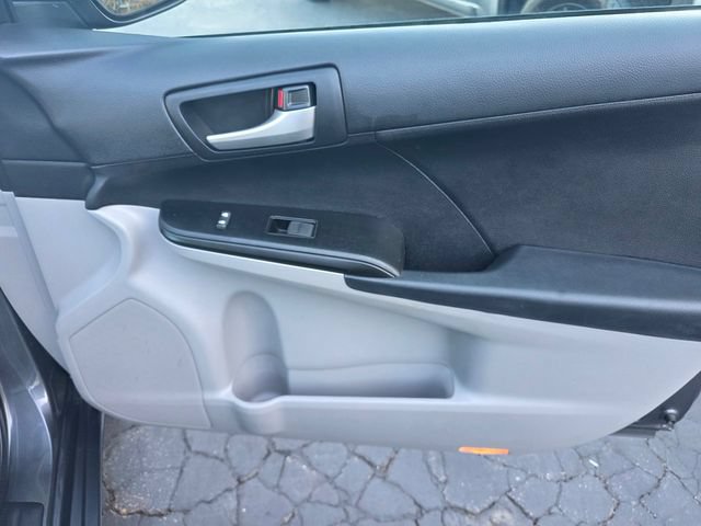 Used 2012 Toyota Camry LE FWD image 21