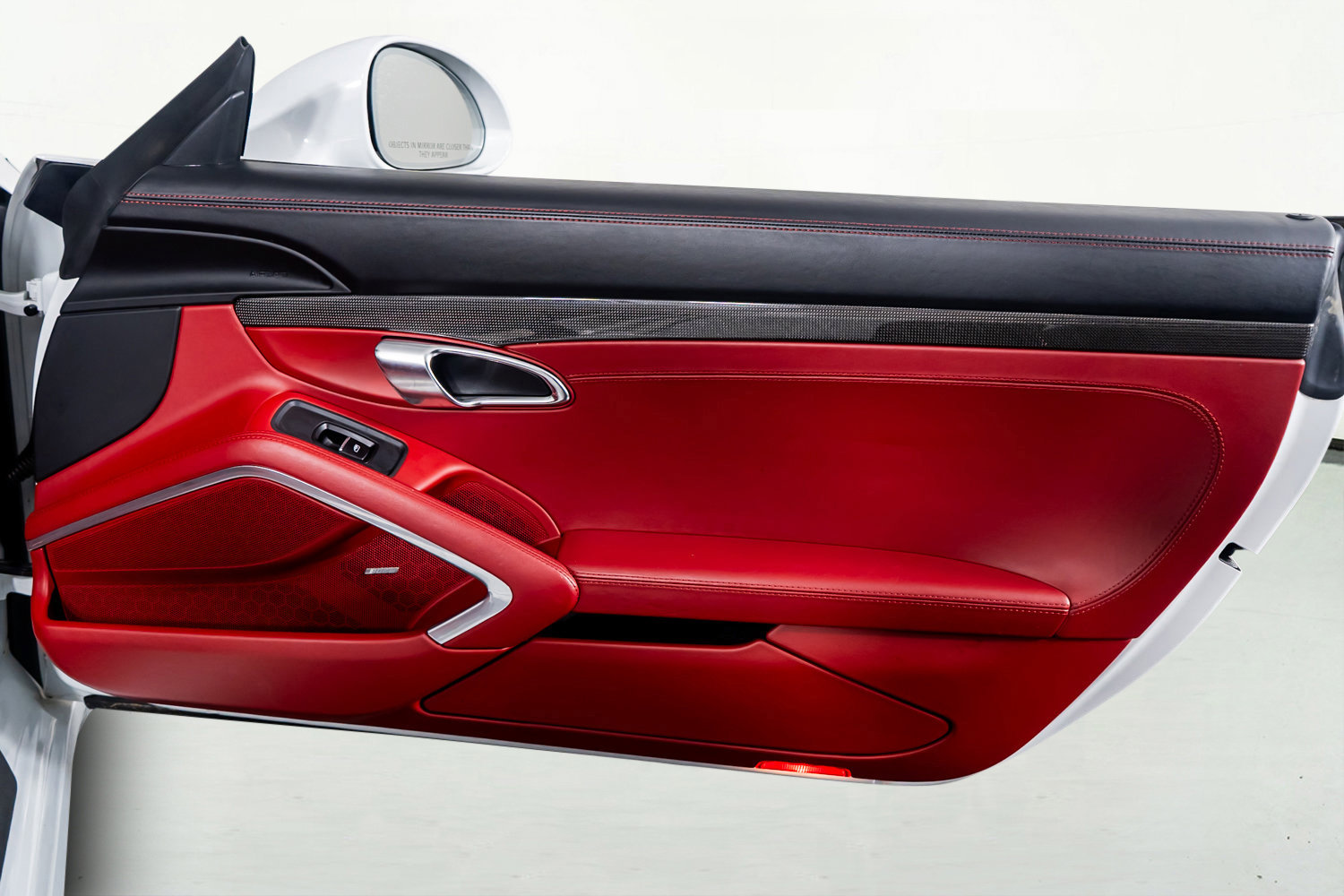 Used 2016 Porsche 911 Turbo S image 17