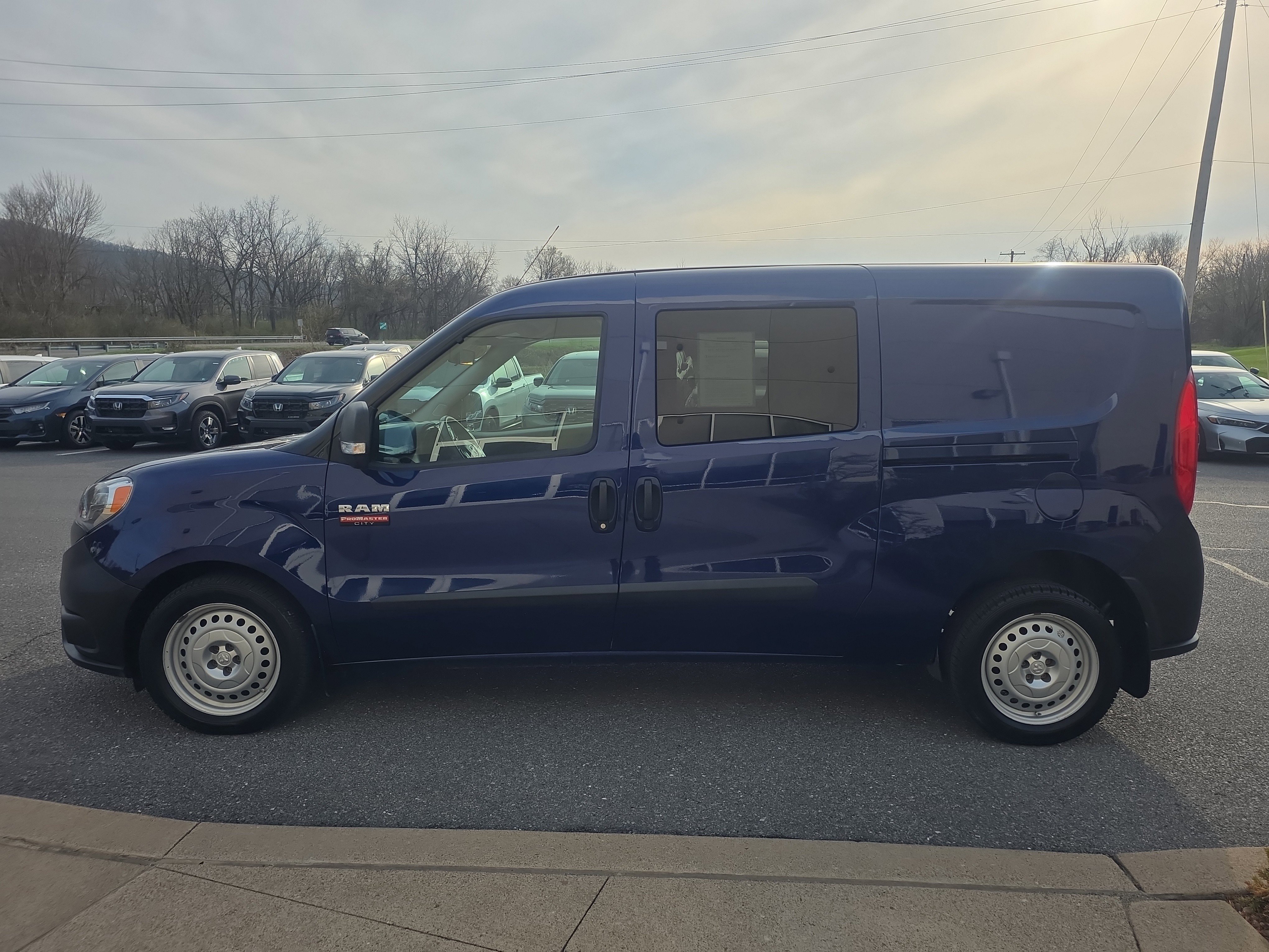 Used 2016 RAM ProMaster City Tradesman w/ Rear Back-up Camera Group FWD image 8
