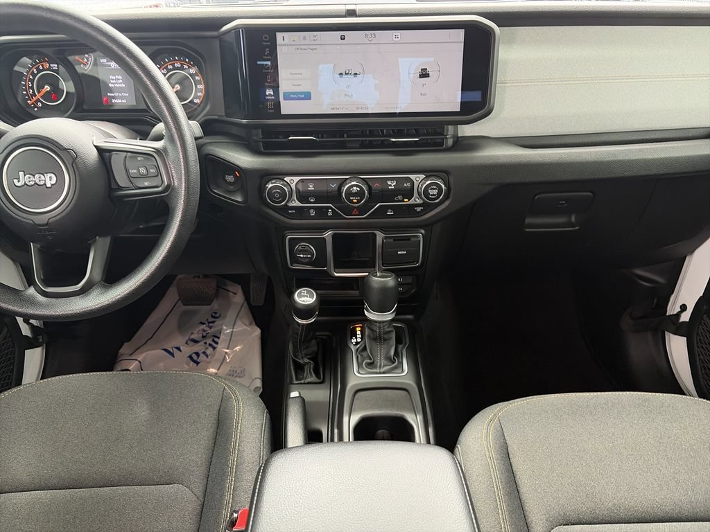 Used 2024 Jeep Gladiator Sport AWD/4WD image 15