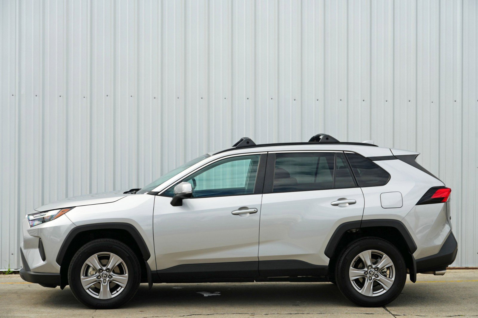 Used 2024 Toyota RAV4 XLE image 46