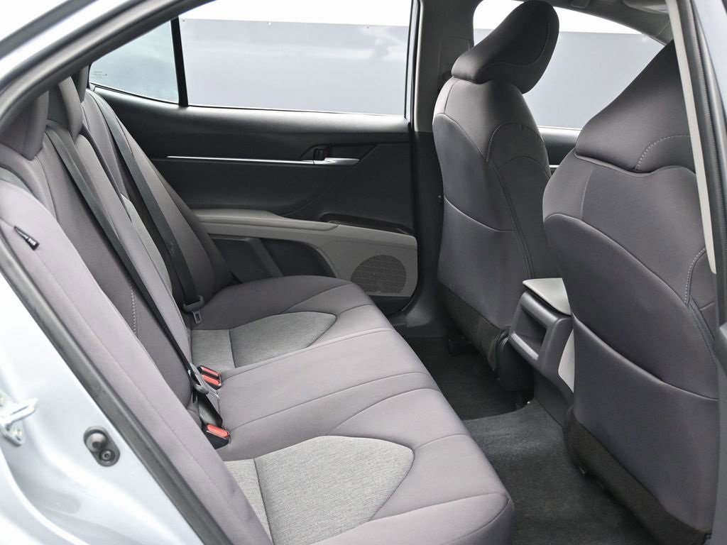 Used 2024 Toyota Camry LE image 30