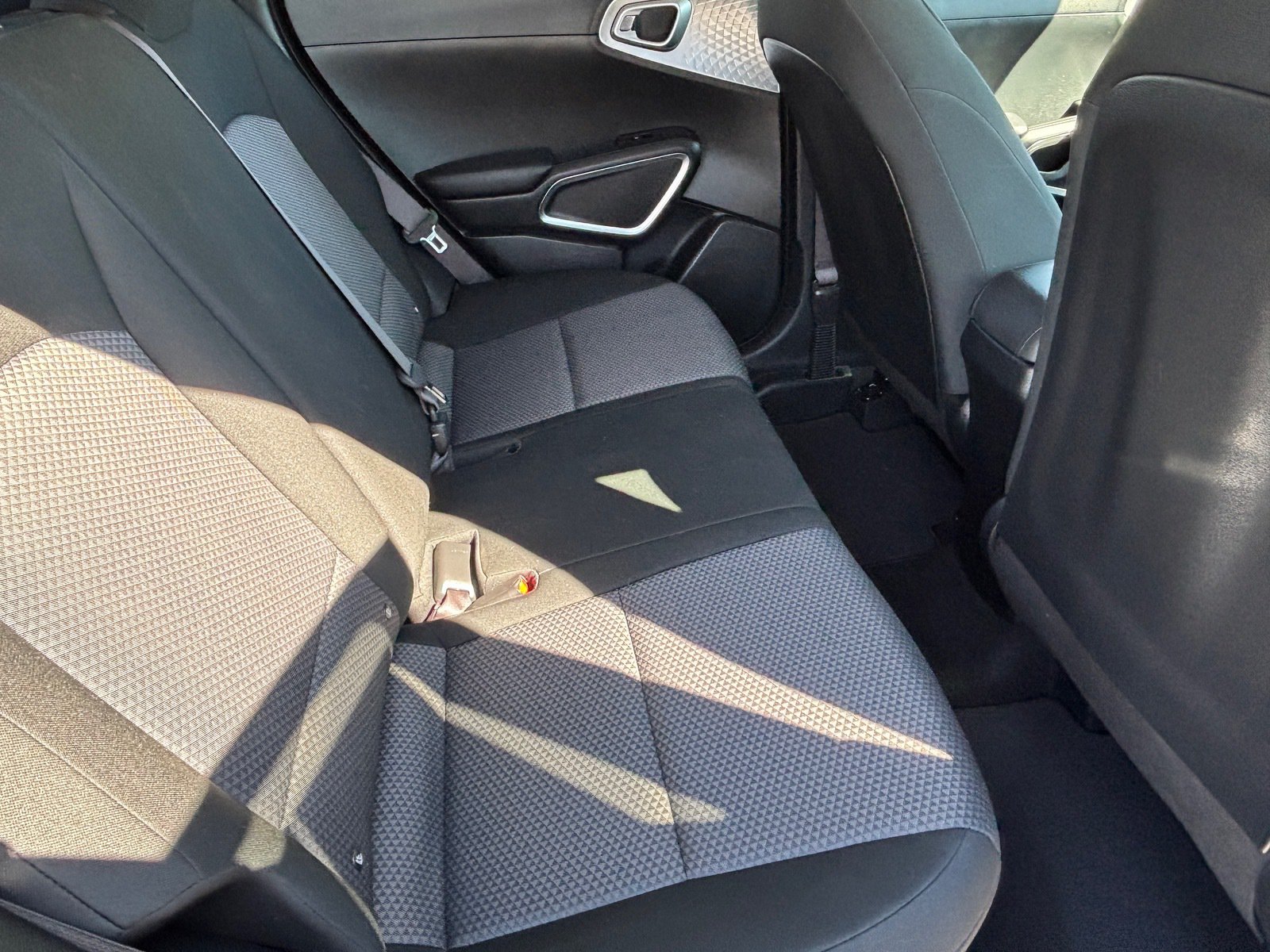Used 2025 Kia Soul LX w/ LX Technology Package FWD image 29