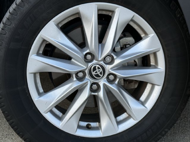 Used 2022 Toyota Corolla Cross LE FWD image 10