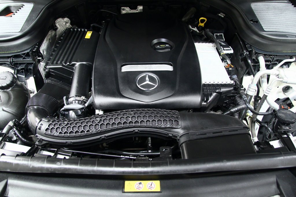 Certified 2019 Mercedes-Benz GLC 300 4MATIC image 31