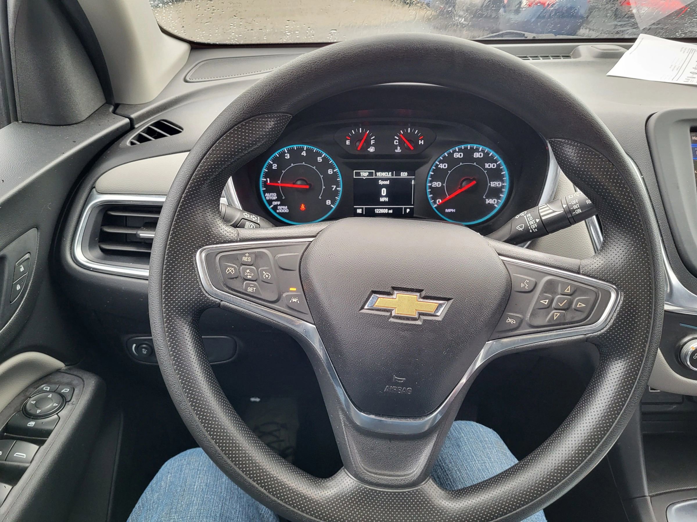 Used 2021 Chevrolet Equinox LS FWD image 14