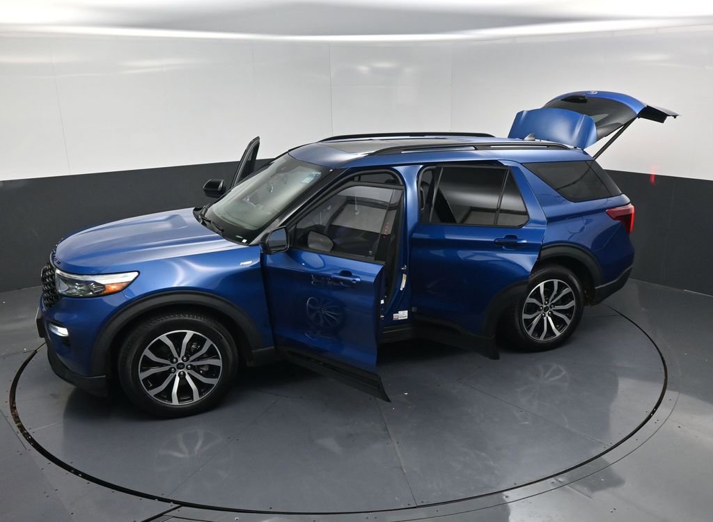 Used 2023 Ford Explorer ST-Line w/ Class IV Trailer Tow Package image 28