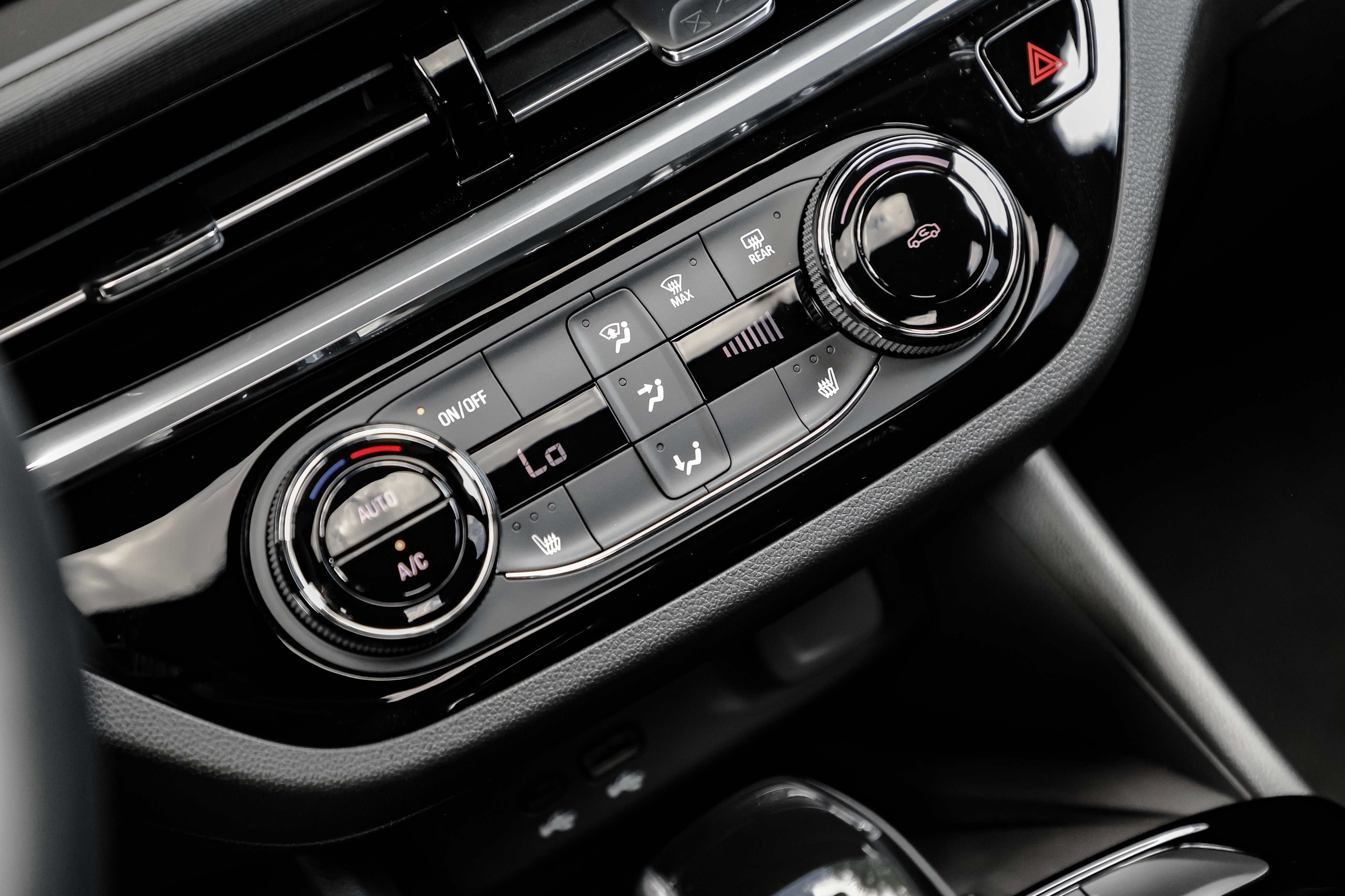 New 2025 Buick Envista Sport Touring w/ Convenience I Package image 31