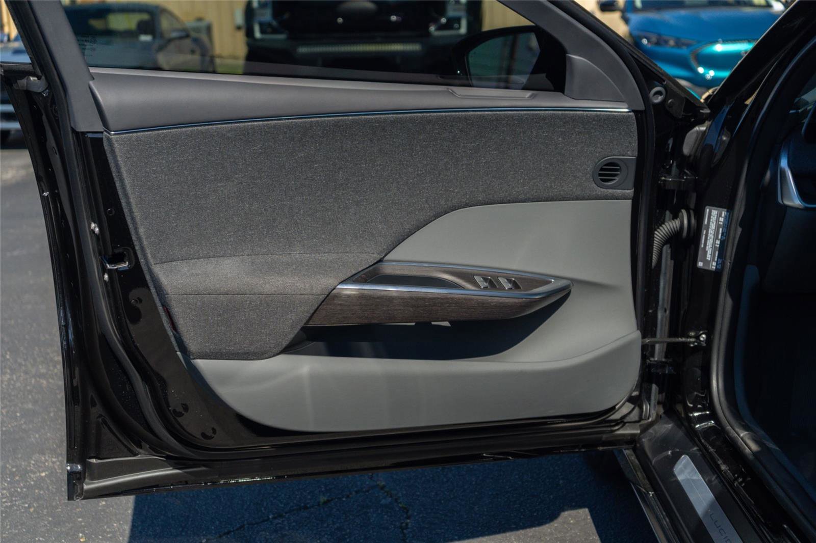 Used 2025 Lucid Air Touring image 21