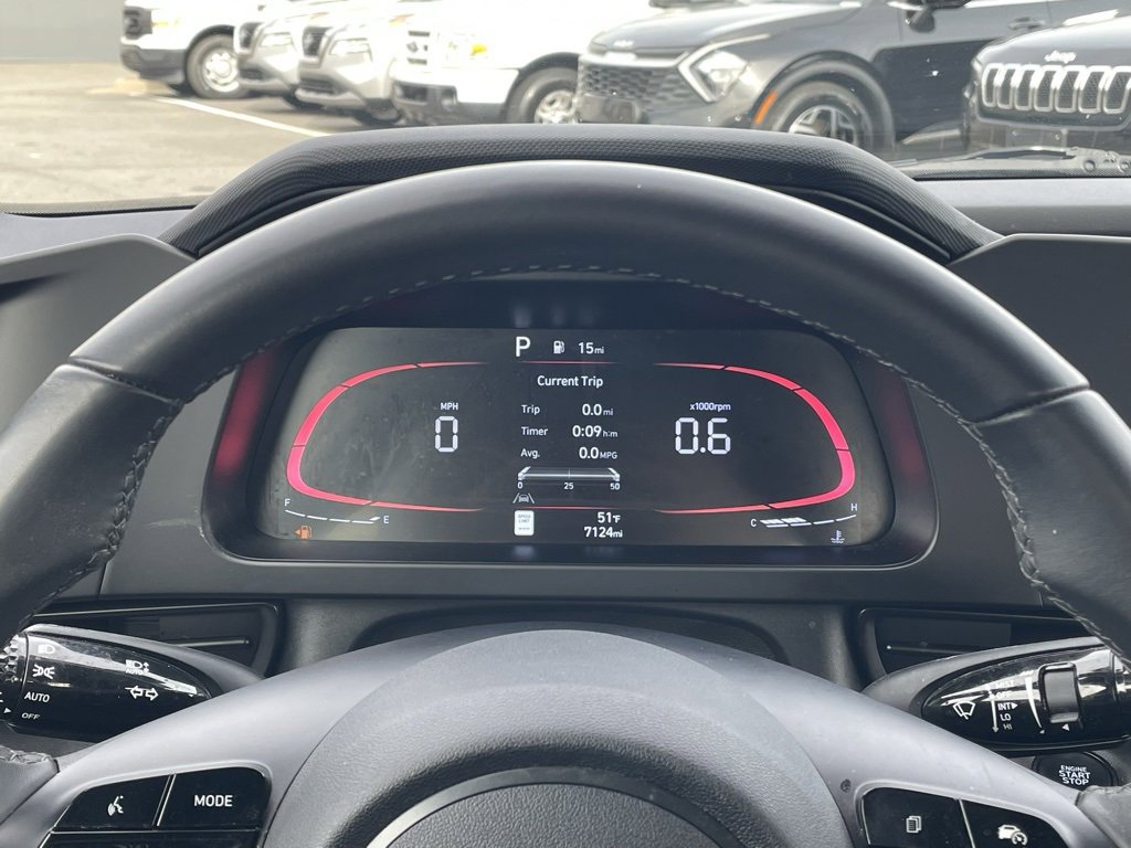 Used 2025 Hyundai Elantra Sport image 14