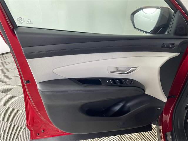 Certified 2025 Hyundai Tucson Limited image 16
