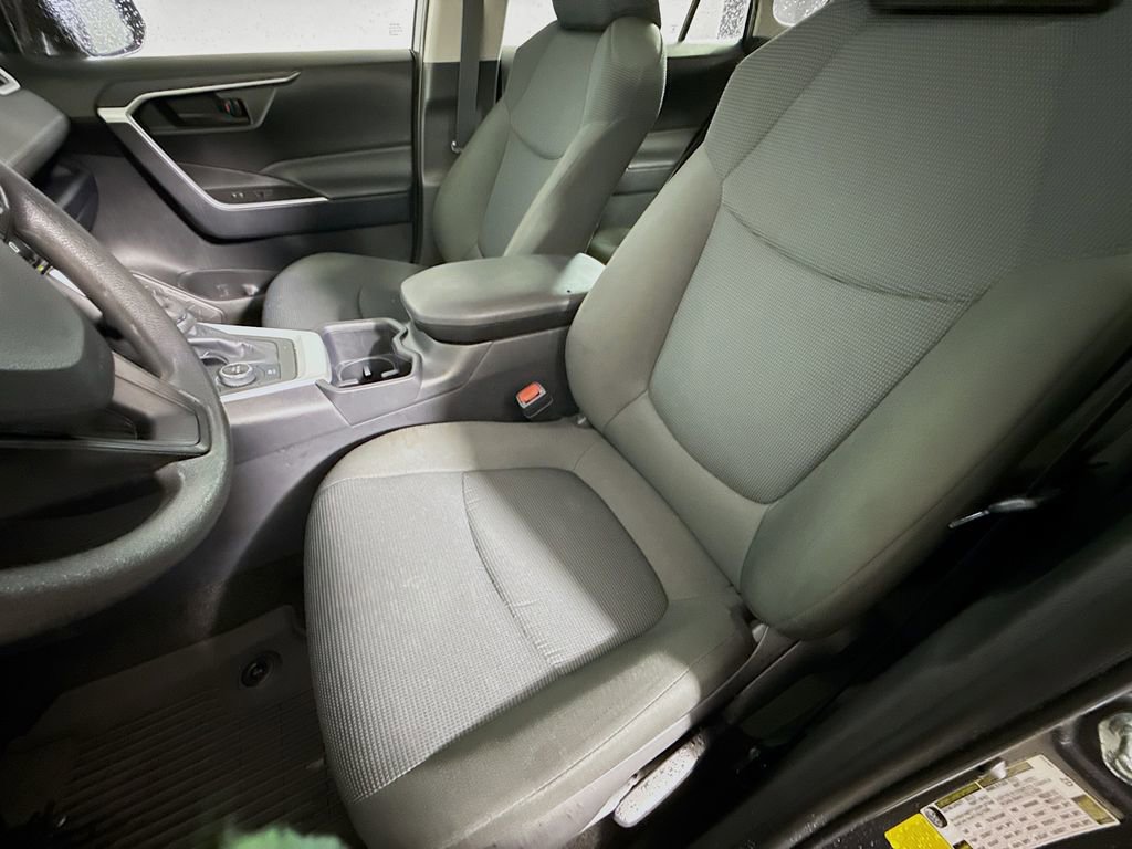 Used 2025 Toyota RAV4 LE image 19