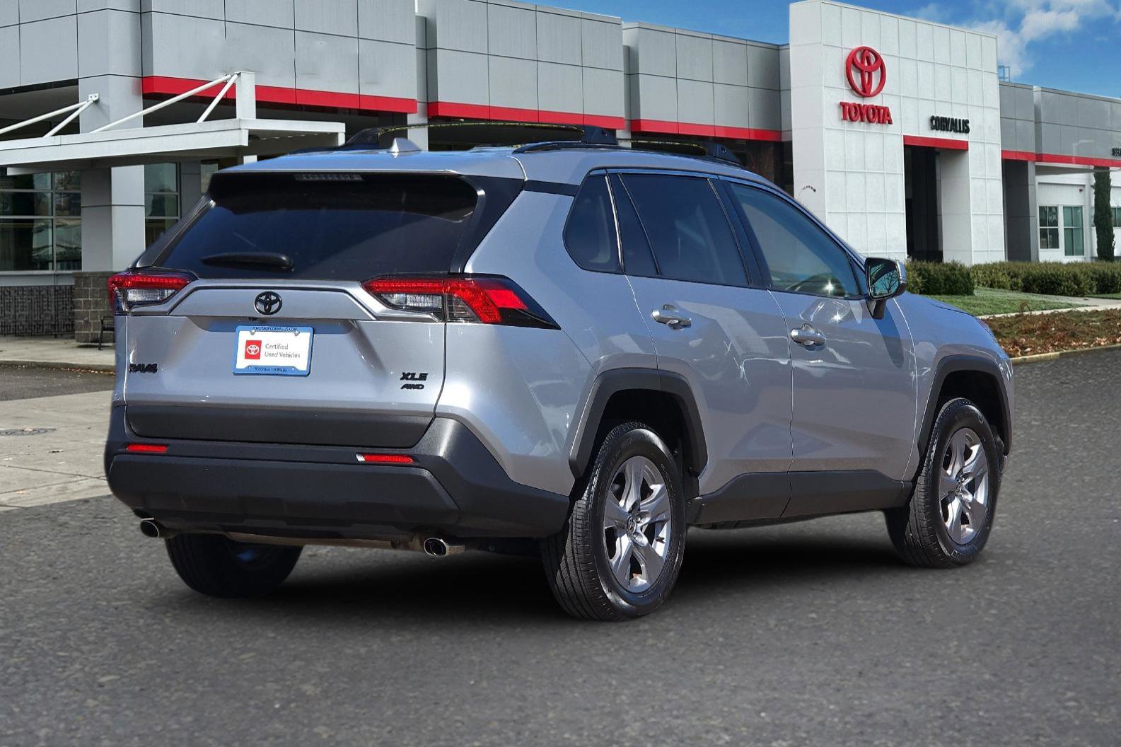Certified 2023 Toyota RAV4 XLE w/ Convenience Package image 4