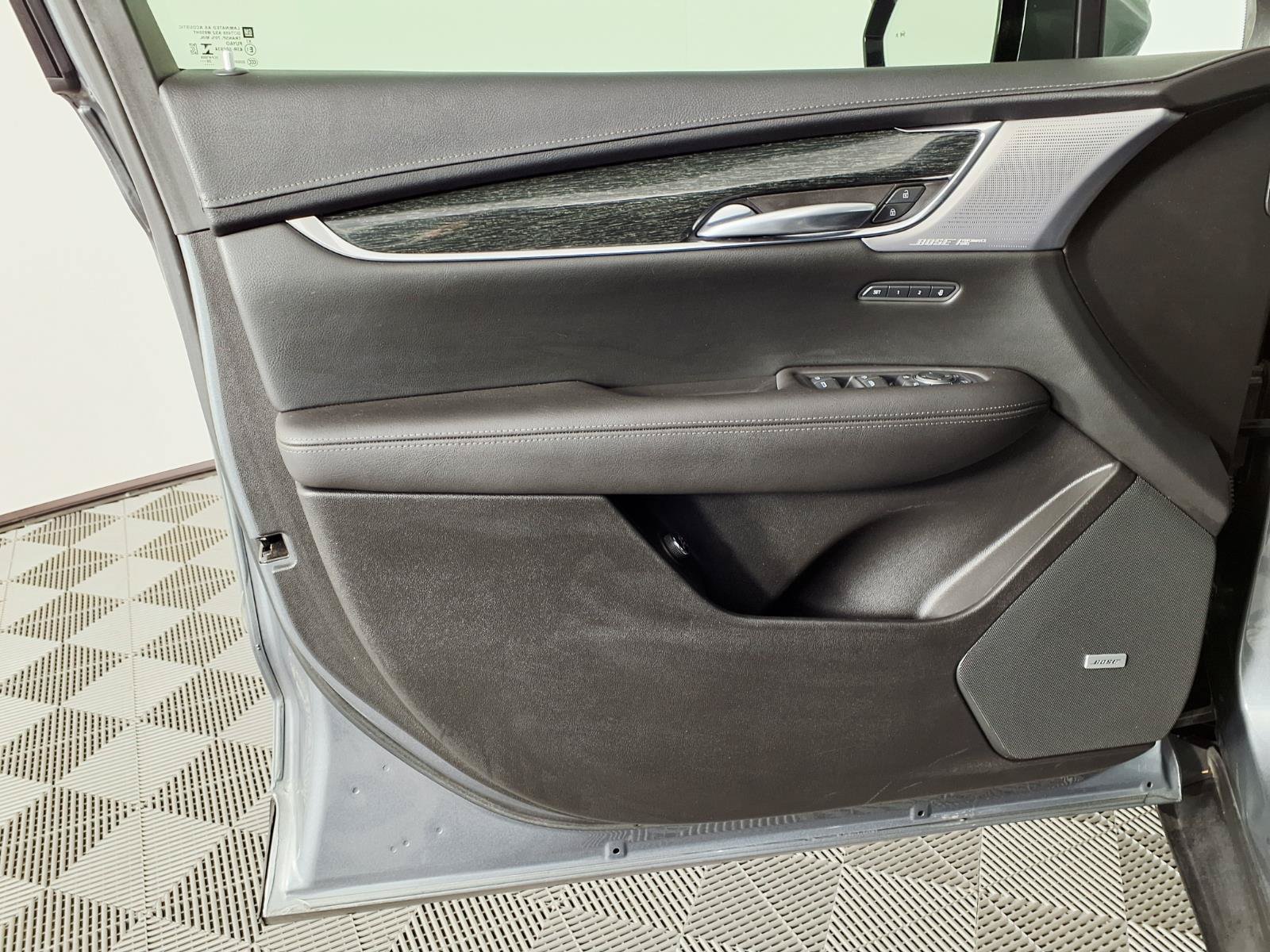 Used 2021 Cadillac XT5 Premium Luxury FWD image 16