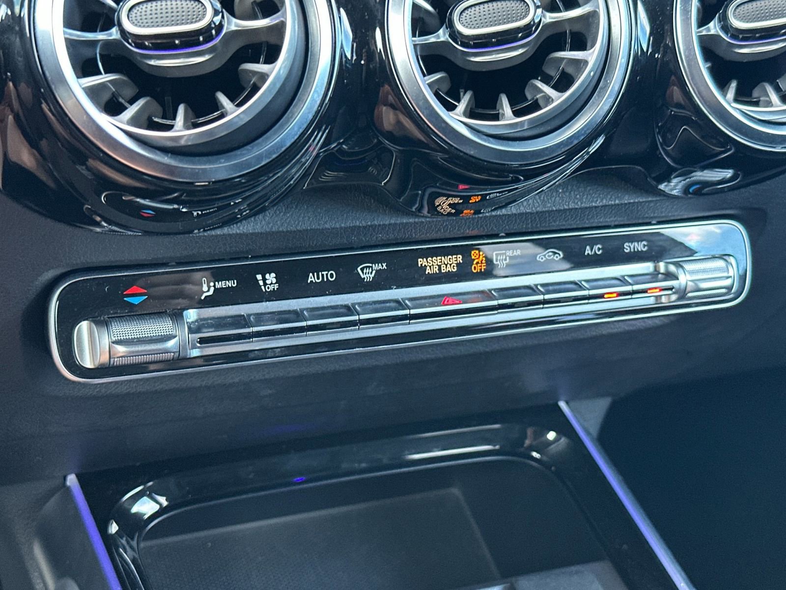 Certified 2022 Mercedes-Benz GLB 250 image 21