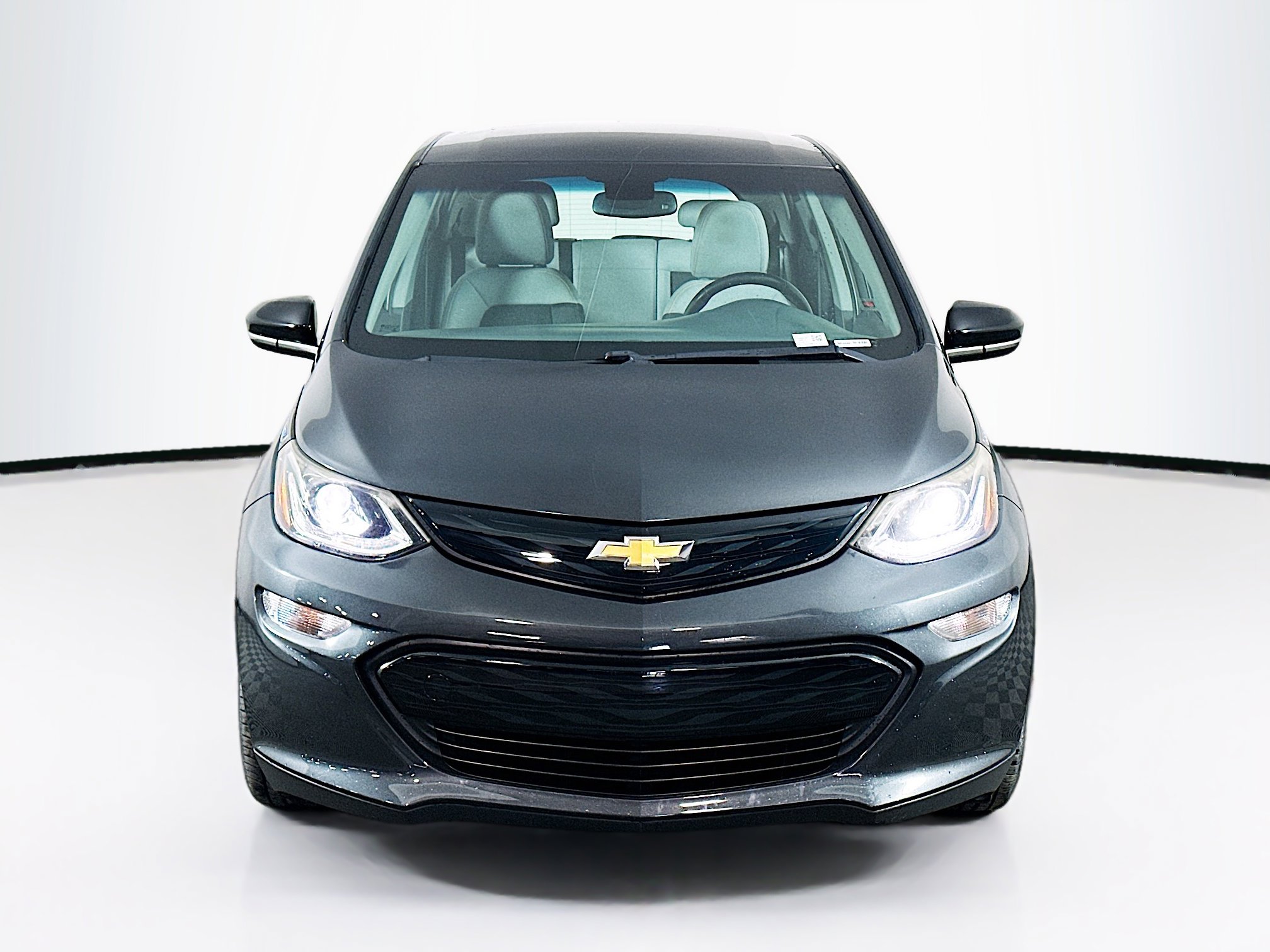 Used 2017 Chevrolet Bolt LT image 2