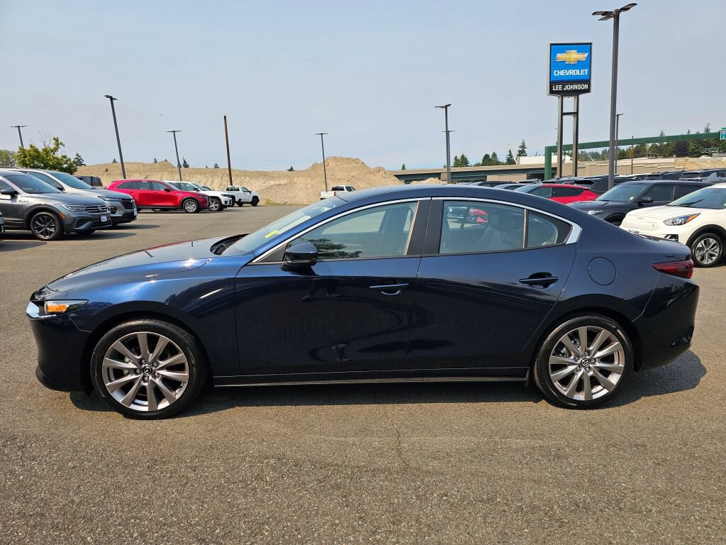 Used 2020 MAZDA MAZDA3 Sedan w/ Select Package FWD image 8