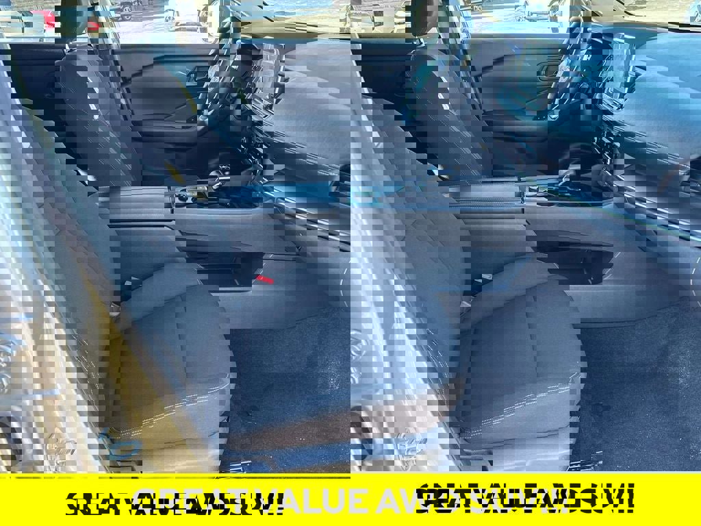 Used 2024 Nissan Rogue S image 14