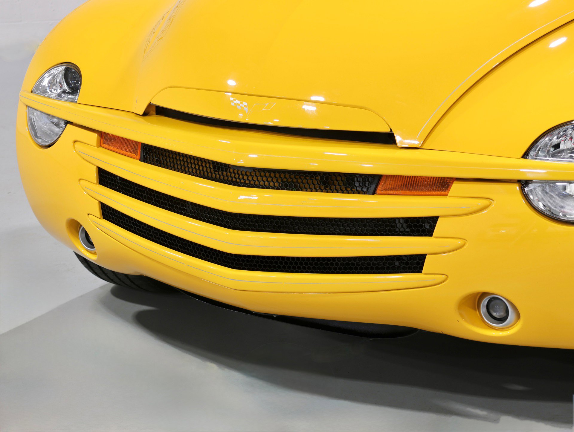 Used 2005 Chevrolet SSR 6 Speed Manual - Only 12K Mile w/ Preferred Equipment Group image 32