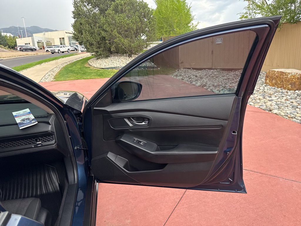 Used 2023 Honda Accord EX image 29