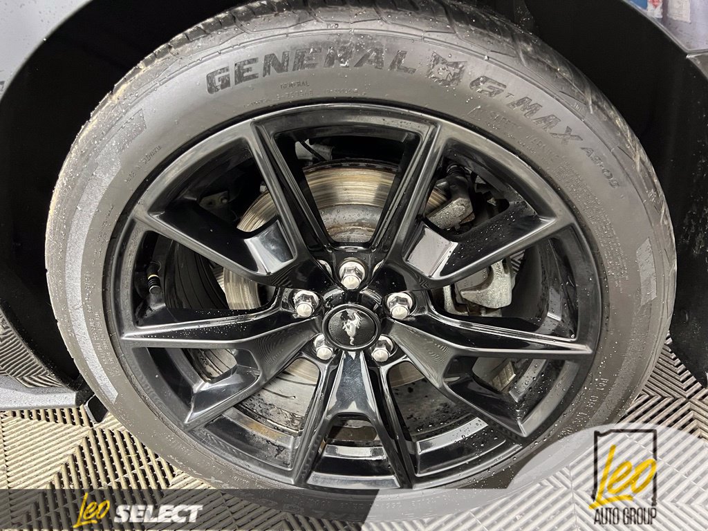 Used 2017 Ford Mustang GT Premium w/ Black Accent Package RWD image 25