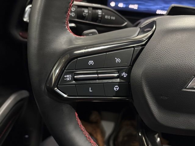 Used 2024 Chevrolet Traverse RS image 9