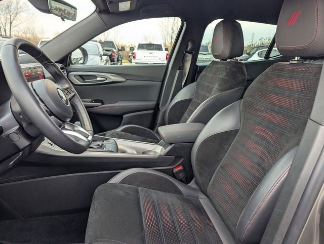 Used 2024 Dodge Hornet GT image 9