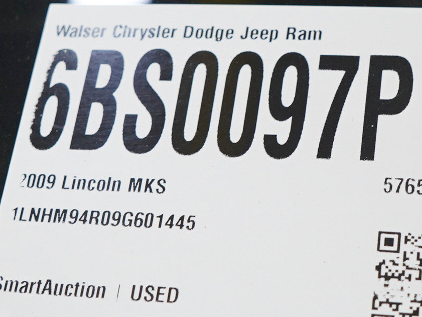 Used 2009 Lincoln MKS AWD image 29