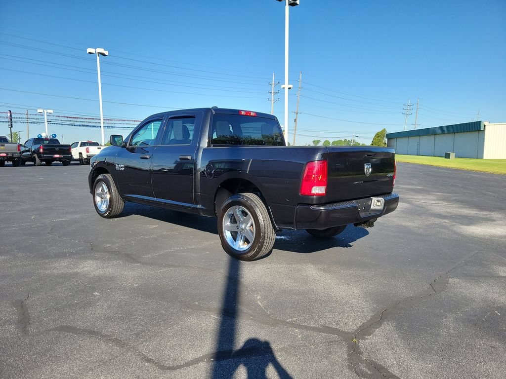 Used 2017 RAM 1500 Express w/ Express Value Package AWD/4WD image 3