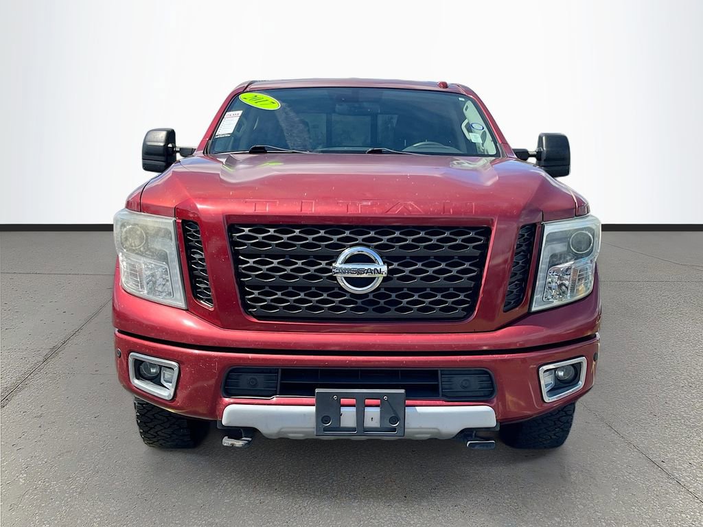Used 2017 Nissan Titan PRO-4X w/ Pro-4x Convenience Package AWD/4WD image 2