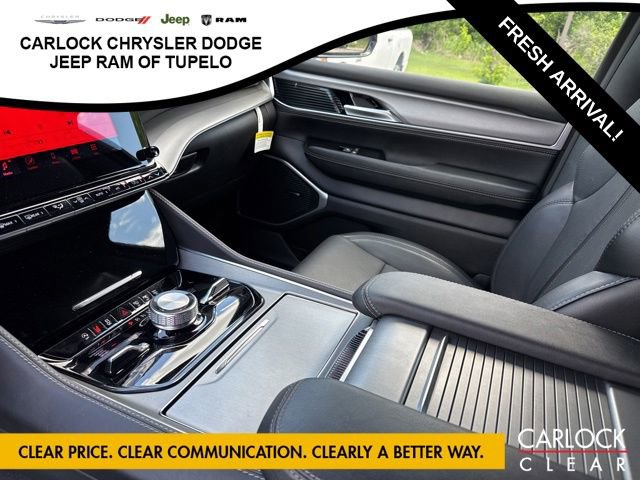 Used 2024 Jeep Wagoneer Series II w/ Convenience Group I AWD/4WD image 29