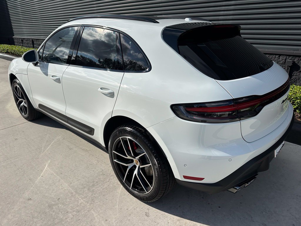 Certified 2026 Porsche Macan S AWD/4WD image 3
