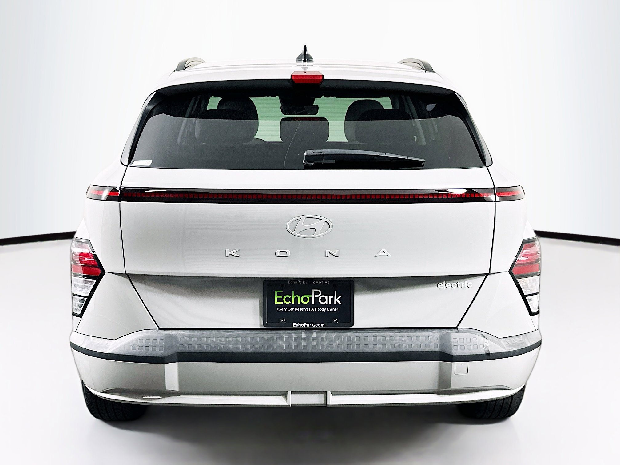Used 2024 Hyundai Kona SEL FWD image 7