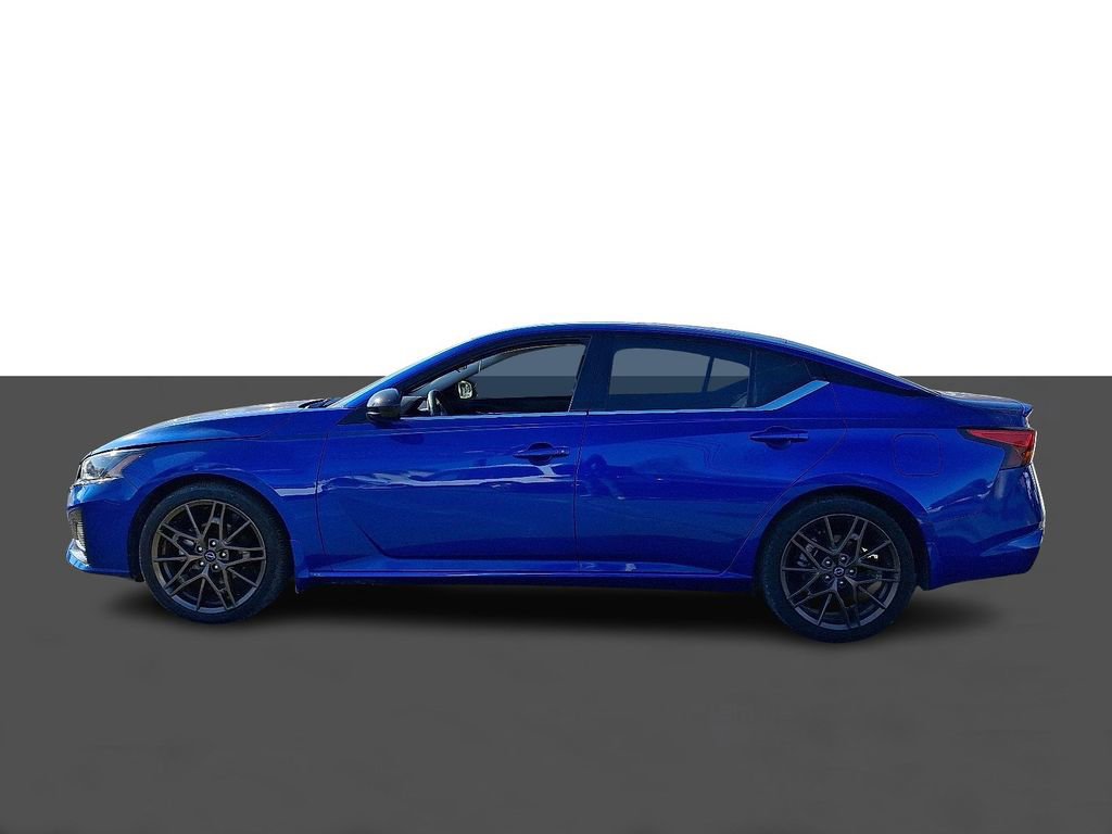 Used 2025 Nissan Altima 2.5 SR image 4