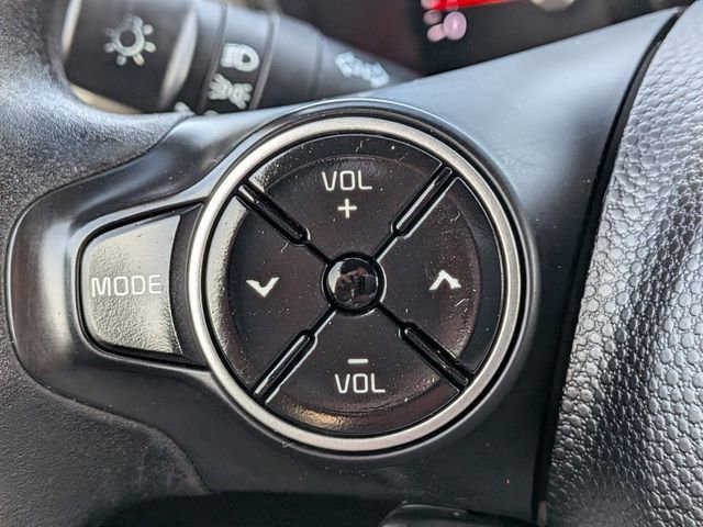 Used 2015 Kia Soul + image 23