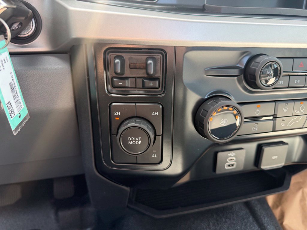 New 2026 Ford F550 Luxury RWD image 28