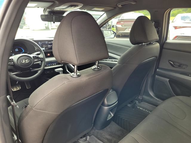 Used 2025 Hyundai Elantra Sport FWD image 33