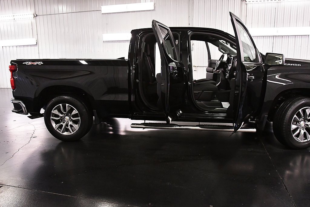 Used 2021 Chevrolet Silverado 1500 LT image 30