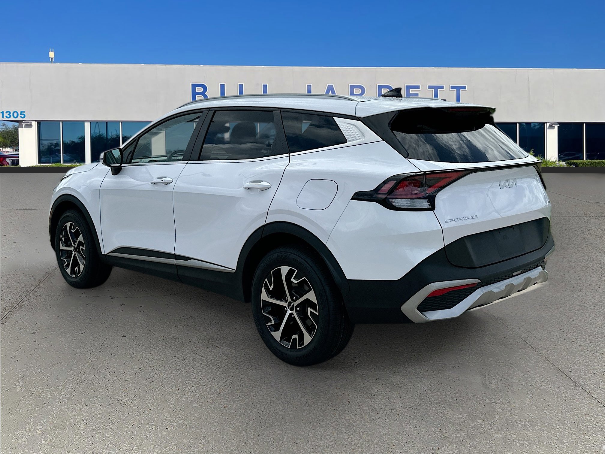 Used 2023 Kia Sportage EX image 5