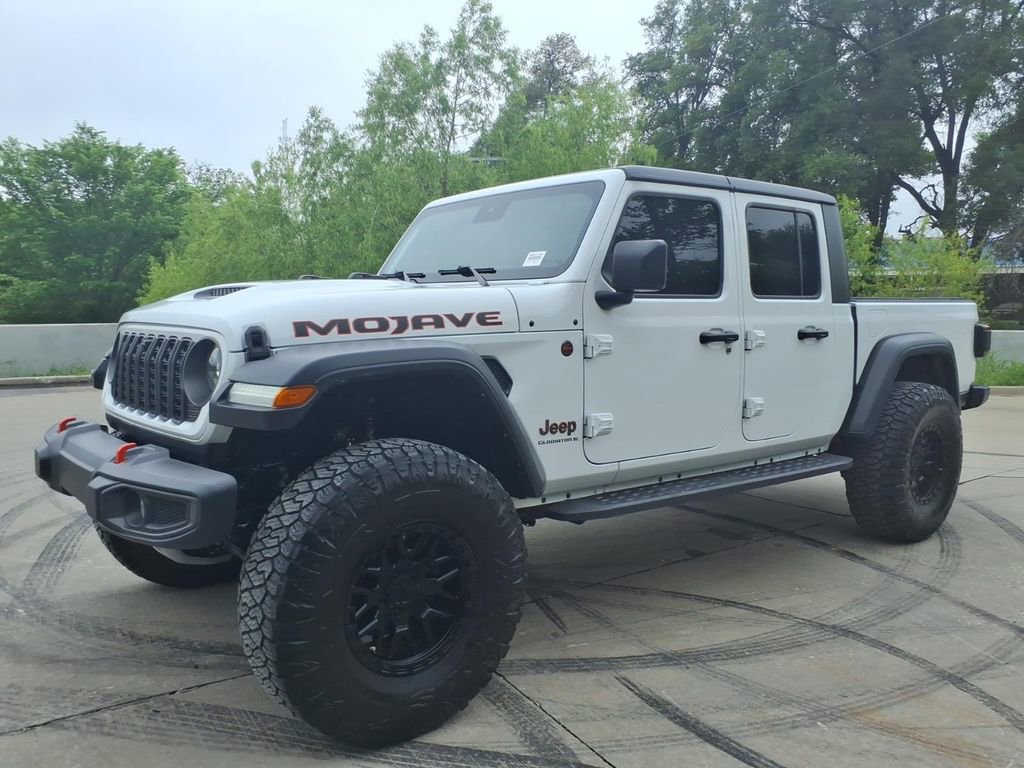 Used 2024 Jeep Gladiator Mojave w/ Technology Group AWD/4WD image 6