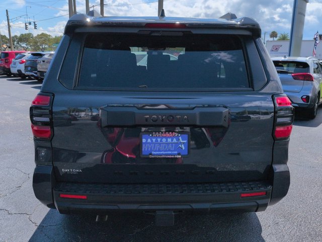 Used 2026 Toyota 4Runner SR5 AWD/4WD image 5