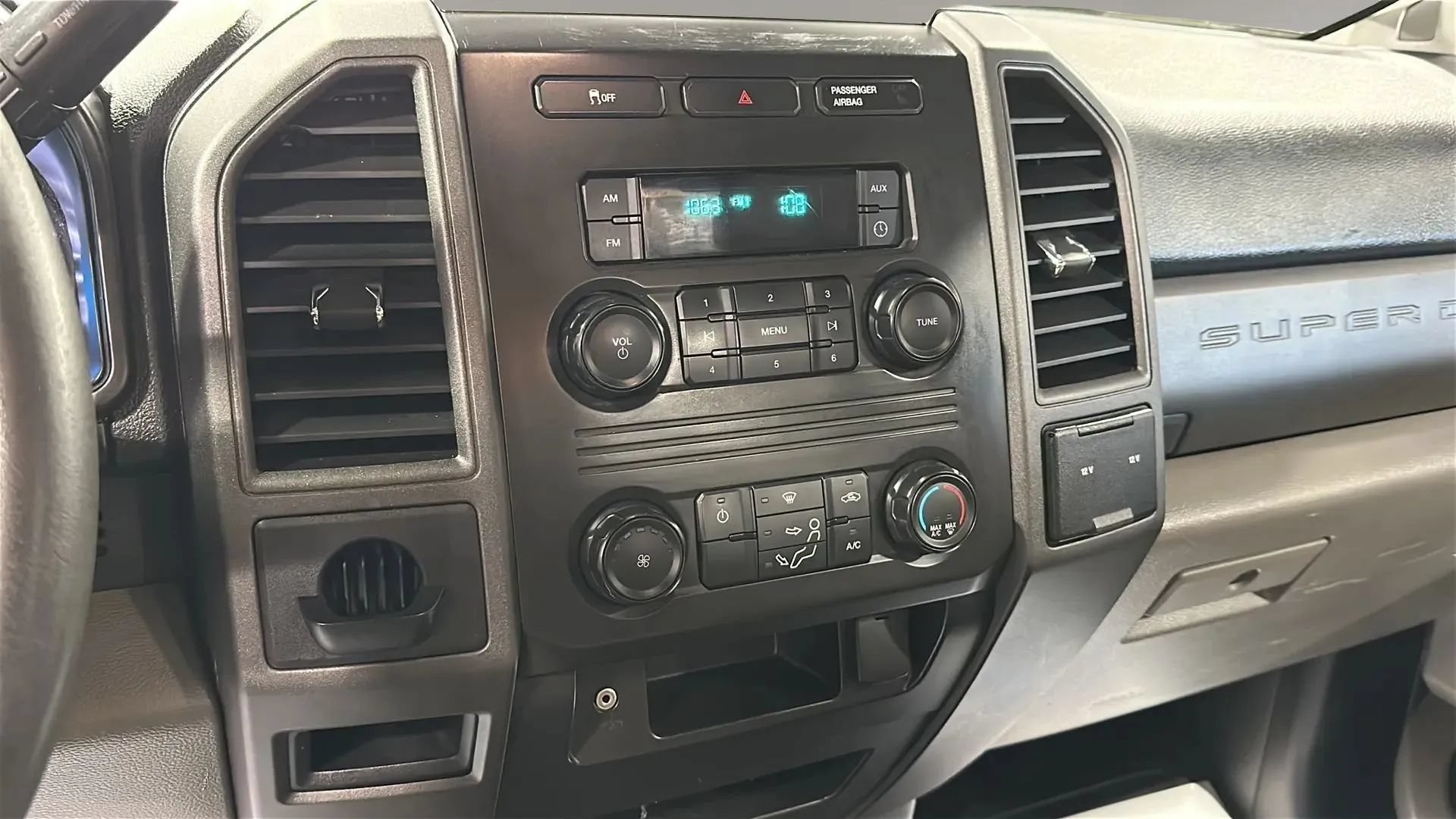 Used 2017 Ford F250 XL RWD image 18