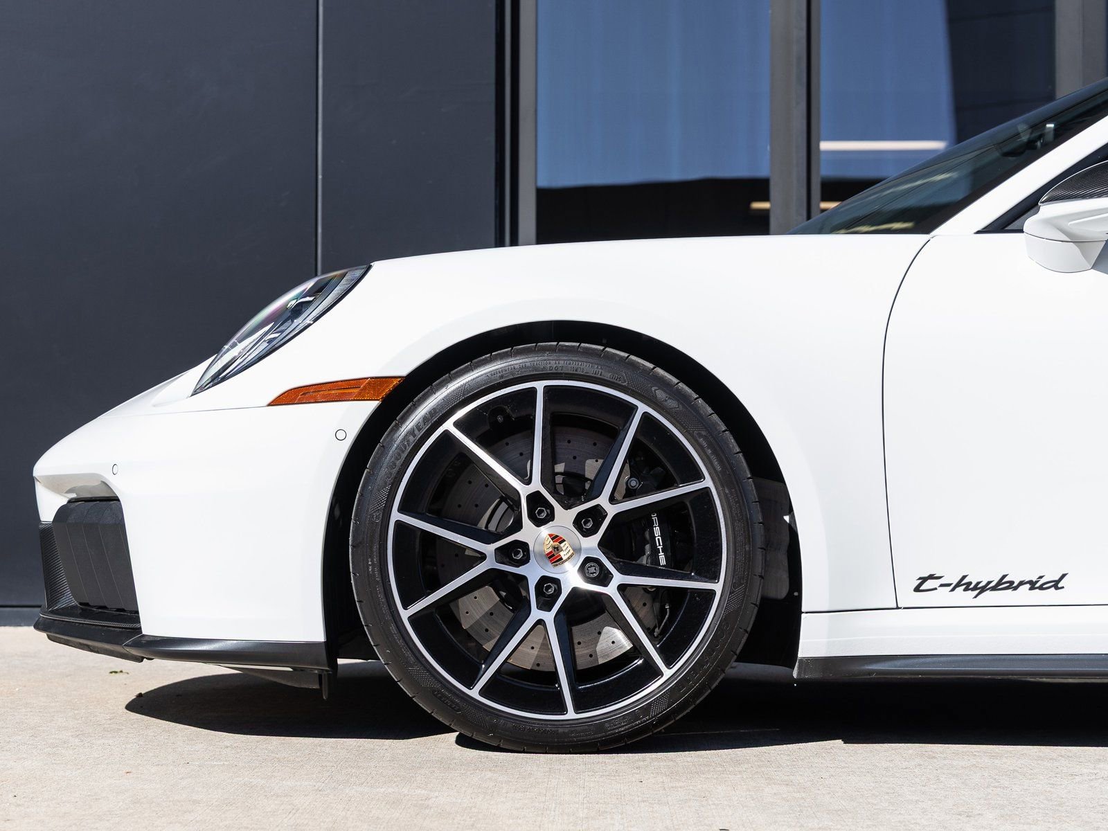 Certified 2025 Porsche 911 Carrera GTS image 18