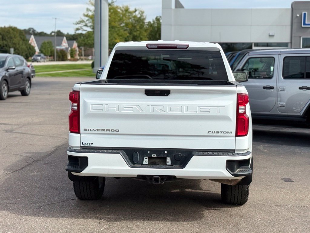 Used 2020 Chevrolet Silverado 1500 Custom w/ Custom Value Package AWD/4WD image 29
